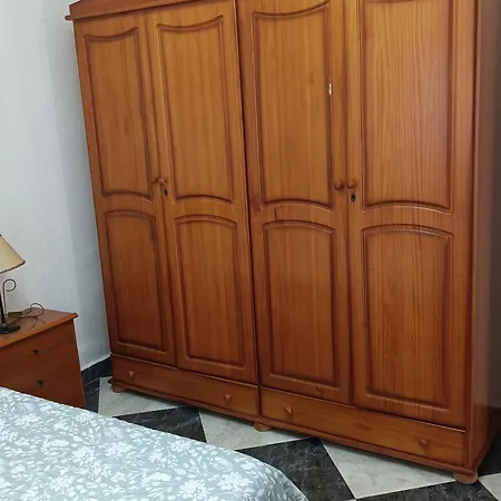 Apartment Apartamento Centrico 3 Con Terraza, A 700m De La Playa, Ideal Para Familias - Es-180-392